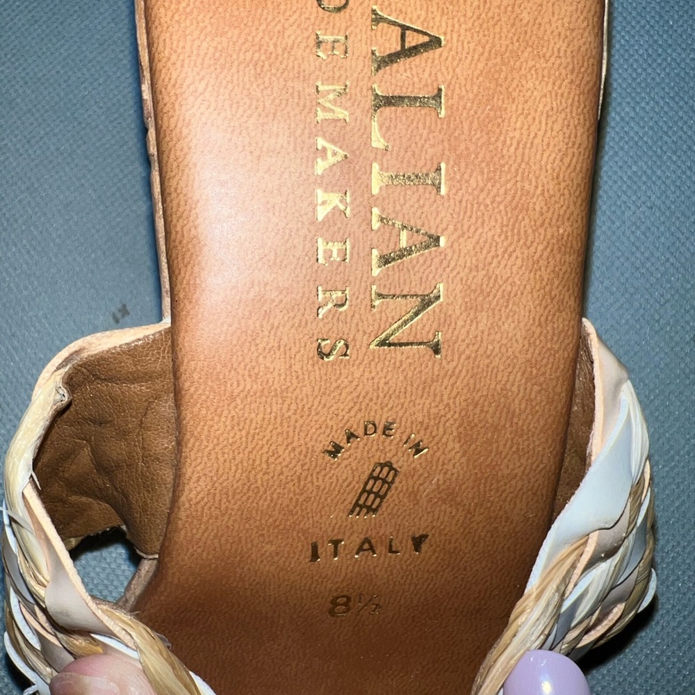Italian Shoemakers Women's Cream and Tan Braided Sandals - Picture 2 of 3